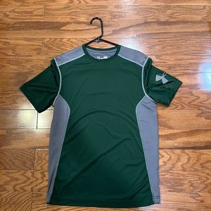 Under Armour dark green men’s small t shirt